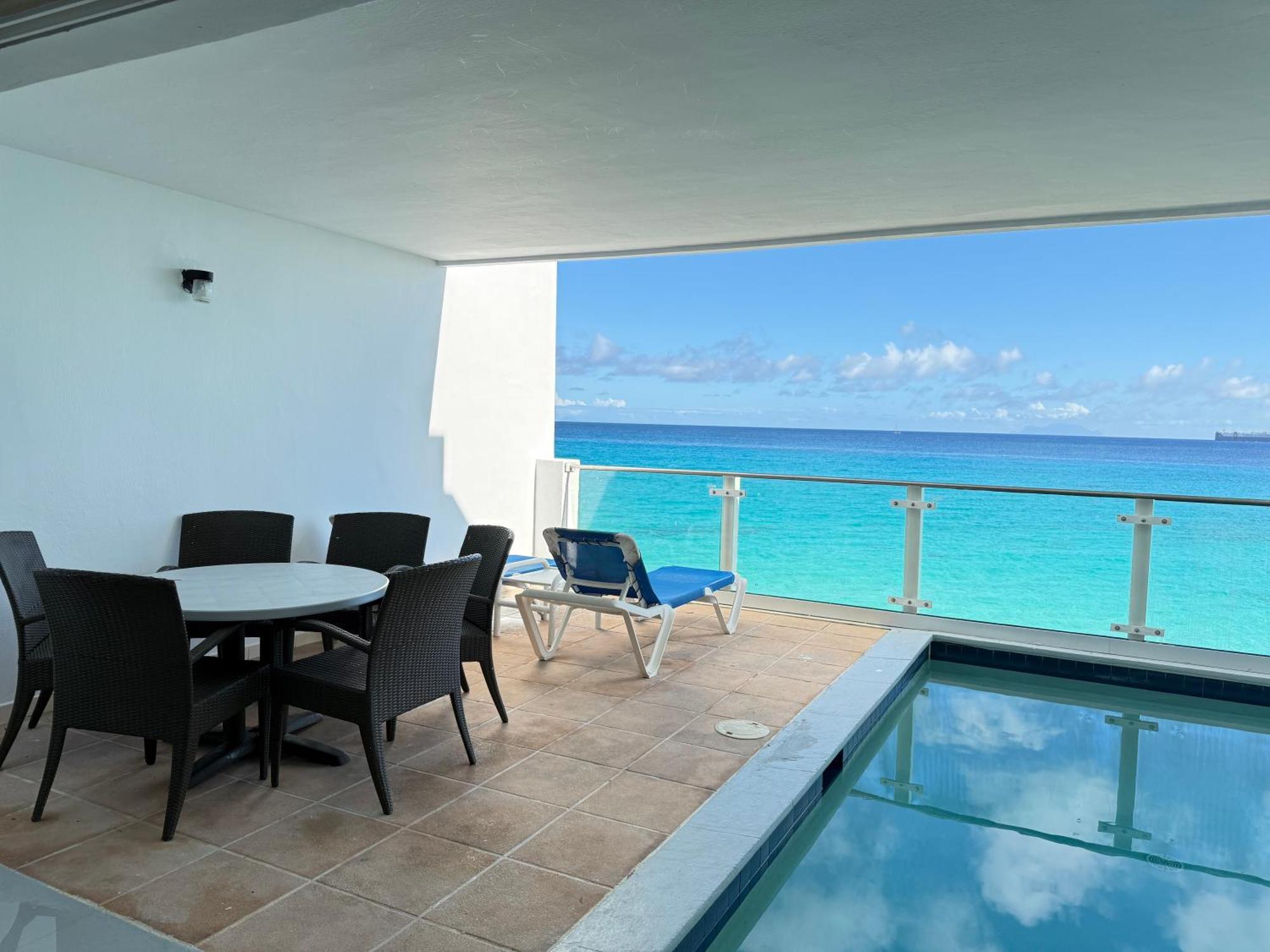 Sapphire Beach Club Resort Cupecoy  Exterior photo